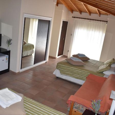 Andreas & Melanie Beach Hotel Governors Beach Exterior foto