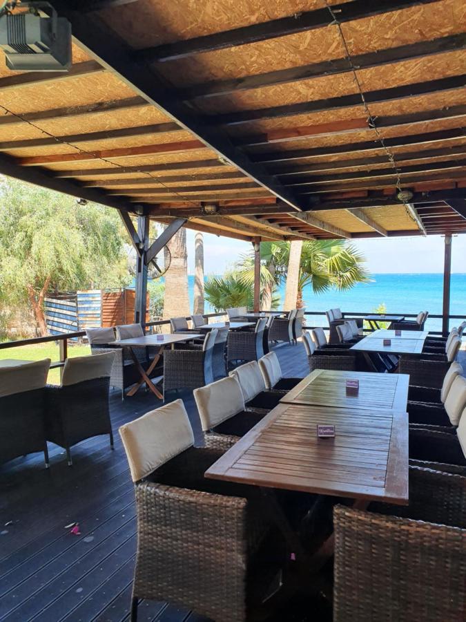 Andreas & Melanie Beach Hotel Governors Beach Exterior foto